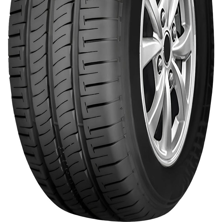 Pneu Maxzez Blazer 205/70 R15C 8PR para Performance Superior – Clube da ...