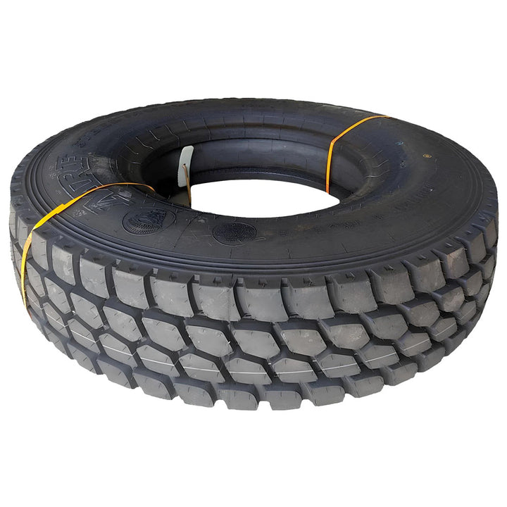 Pneu MRF S3C8 Plus 10.00 R20 Aro 20 146/143K TT 16PR Borrachudo - MRF TYRES Clube da Borracha