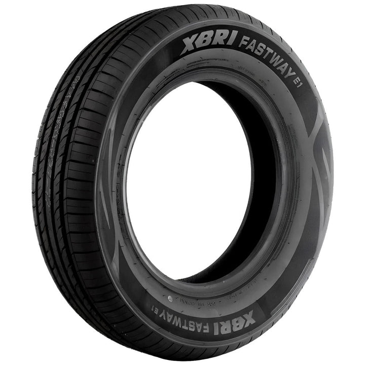 Pneu Xbri 205/70R15 Aro 15 Fastway E1 96H - XBRI - 175935 - Clube da Borracha