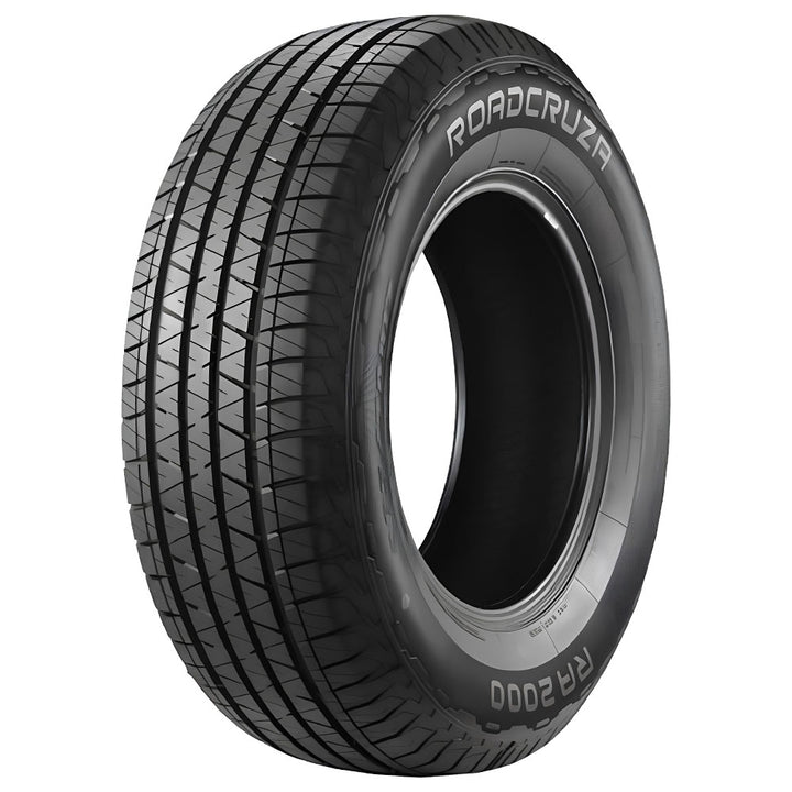 Pneu 215/65 R16 visto de perfil sem a roda
