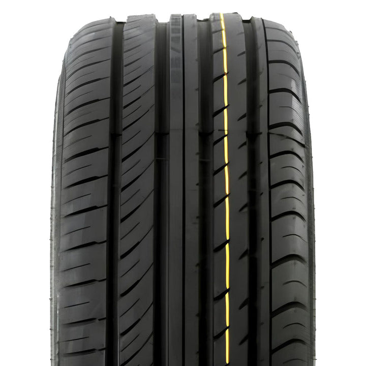 Pneu Sunfull SF - 888 205/55R17 Aro 17 95W XL - SUNFULL - 34401 - Clube da Borracha